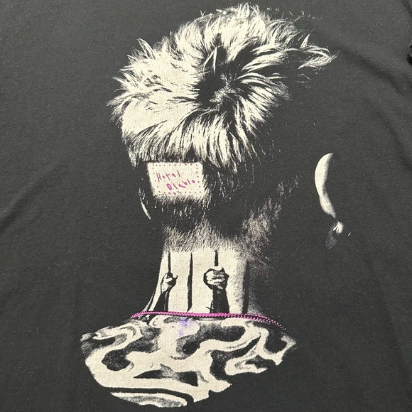 Machine Gun Kelly - Black Graphic T-Shirt - Hotel Diablo - Picture 2 of 5